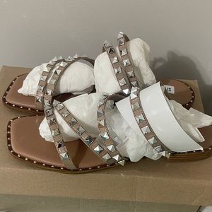 Skylar Sandals 8.5